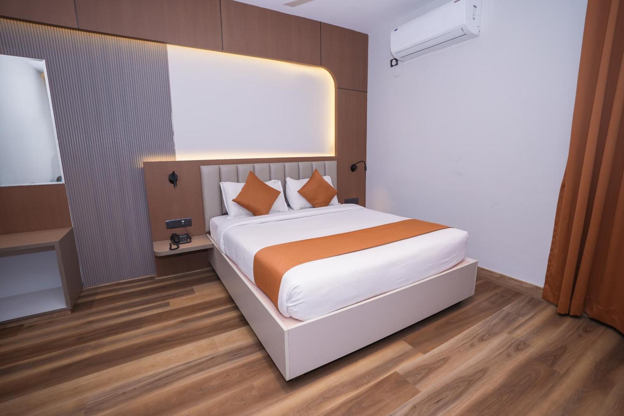 Vaishnavi Residency Hotel Bangalore Exterior foto