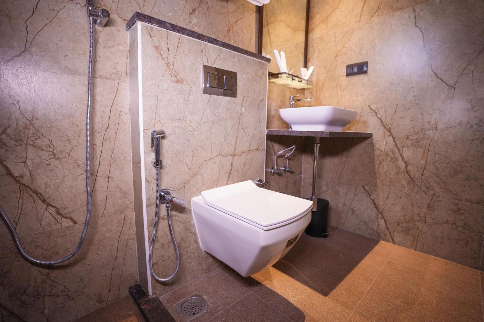 Vaishnavi Residency Hotel Bangalore Exterior foto